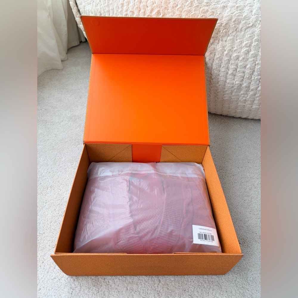 Taylor Swift’s “The Life of a Showgirl” Orange Cardigan Box Set MD/LG - Picture 6 of 16